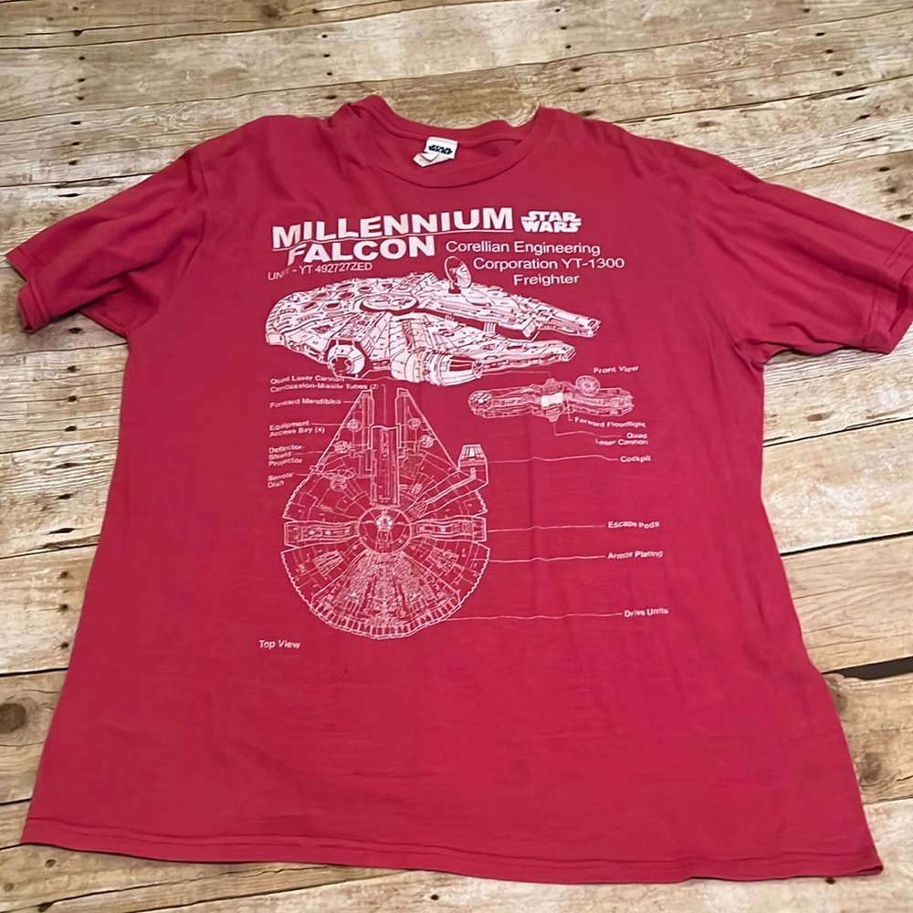 Star Wars T-shirt Millennium Falcon Men’s XL Red